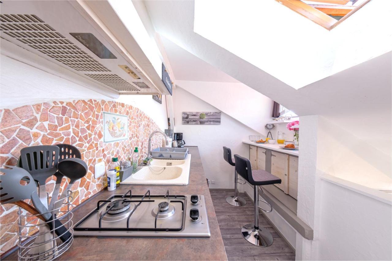 Duplex 27m2, Lit Double, Calme Et Cosy, Netflix , Wifi, Parking, Hypercentre A 400m, Arrivée Tardive Possible Avec Boite à Clés Appartement *