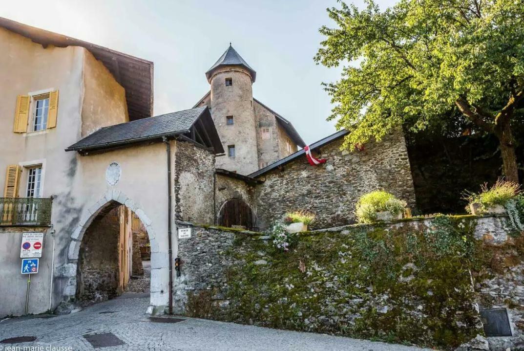 Duplex 27m2, Lit Double, Calme Et Cosy, Netflix , Wifi, Parking, Hypercentre A 400m, Arrivée Tardive Possible Avec Boite à Clés Appartement *