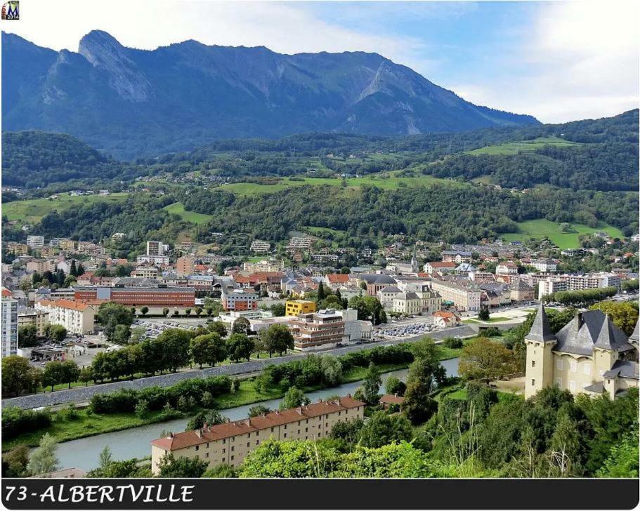 Duplex 27m2, Lit Double, Calme Et Cosy, Netflix , Wifi, Parking, Hypercentre A 400m, Arrivée Tardive Possible Avec Boite à Clés Appartement