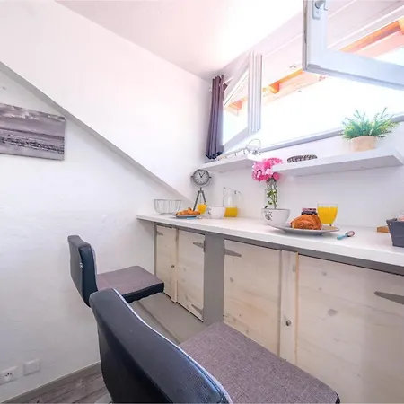 Studio DUPLEX 27m2, Lit double, Calme et Cosy, NETFLIX , WIFI, Parking, Hypercentre a 400m, arrivée tardive possible avec boite à clés Albertville Extérieur photo